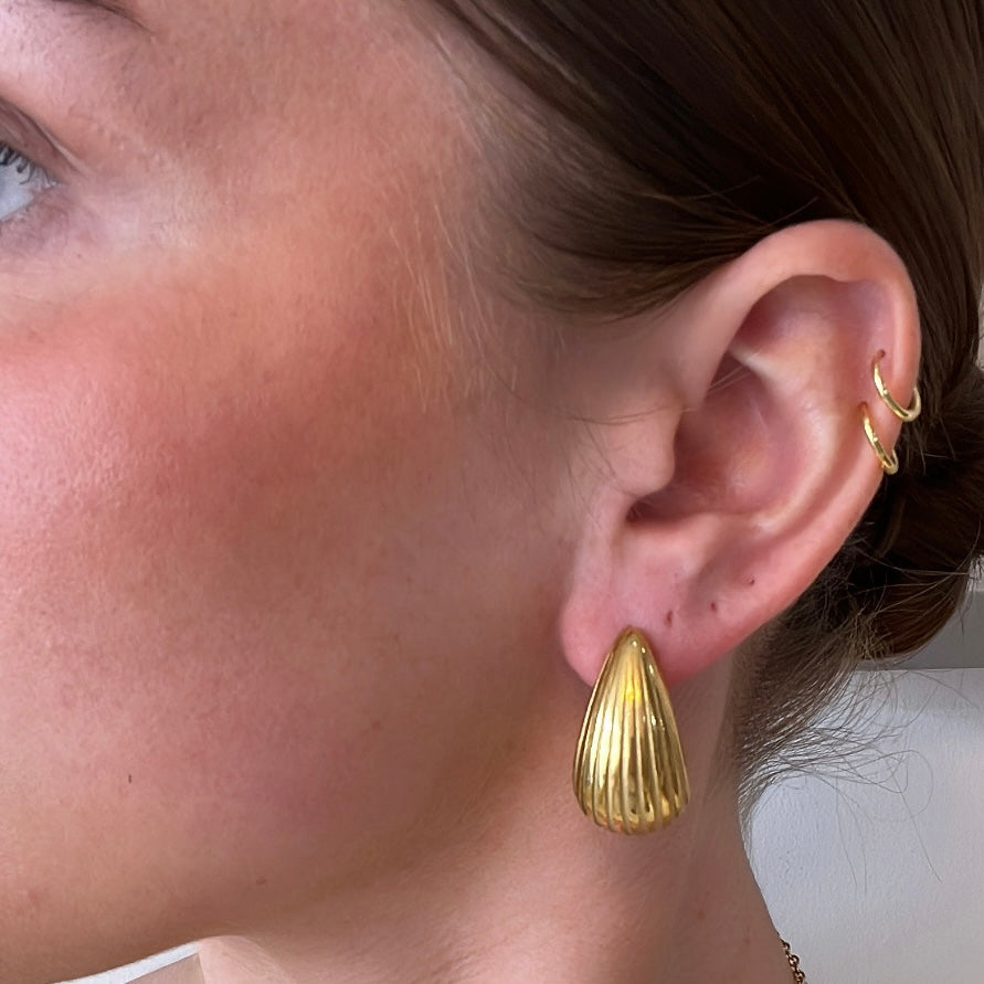 Lined Teardrop Hoops