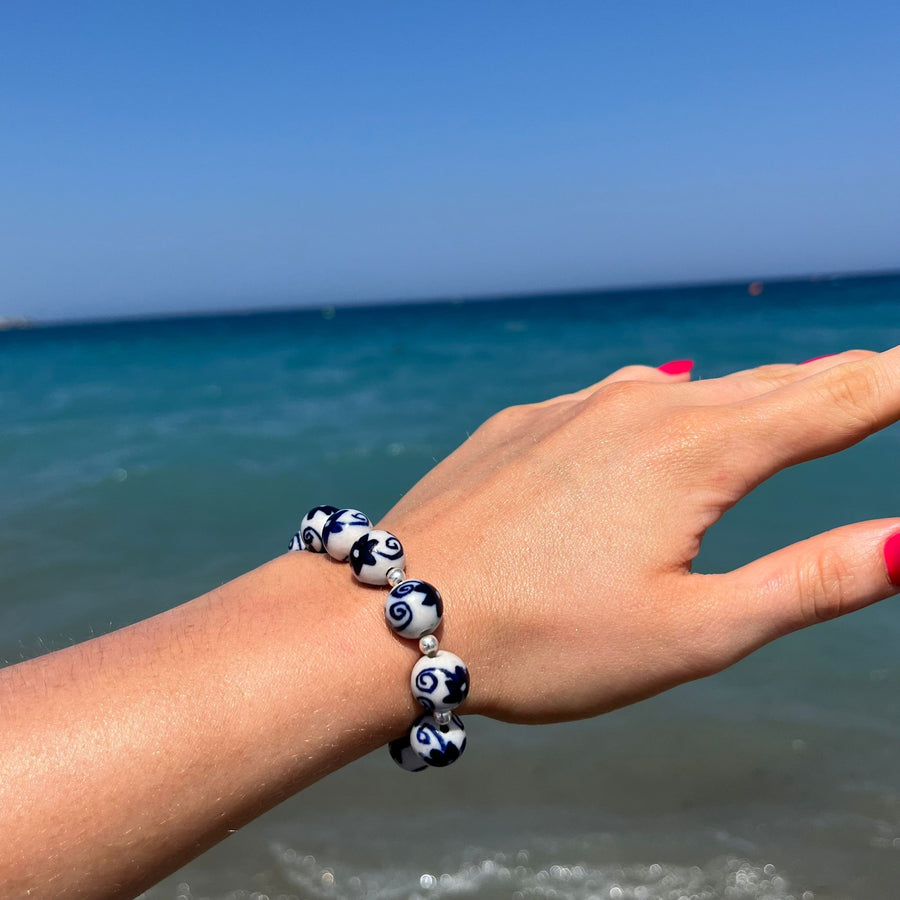 Blue And White Flower Beaded Bracelet
