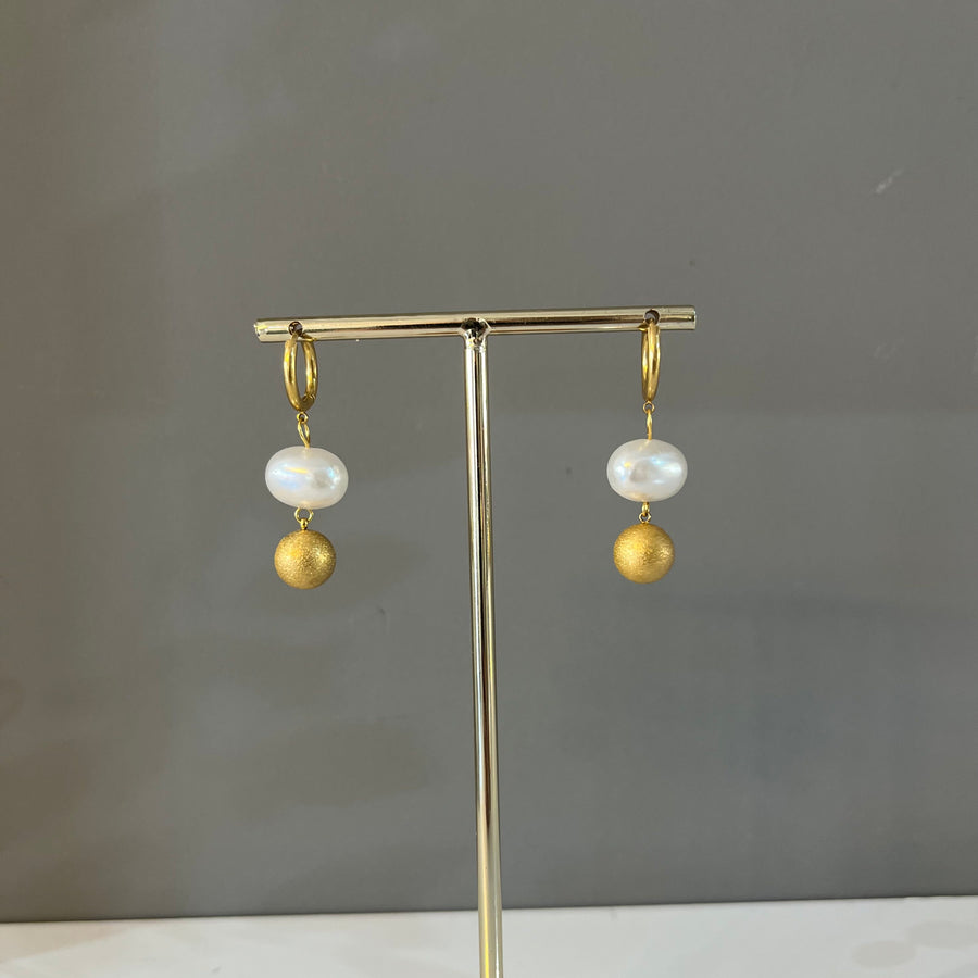 Minimalist Pearl Round Huggie Earrings