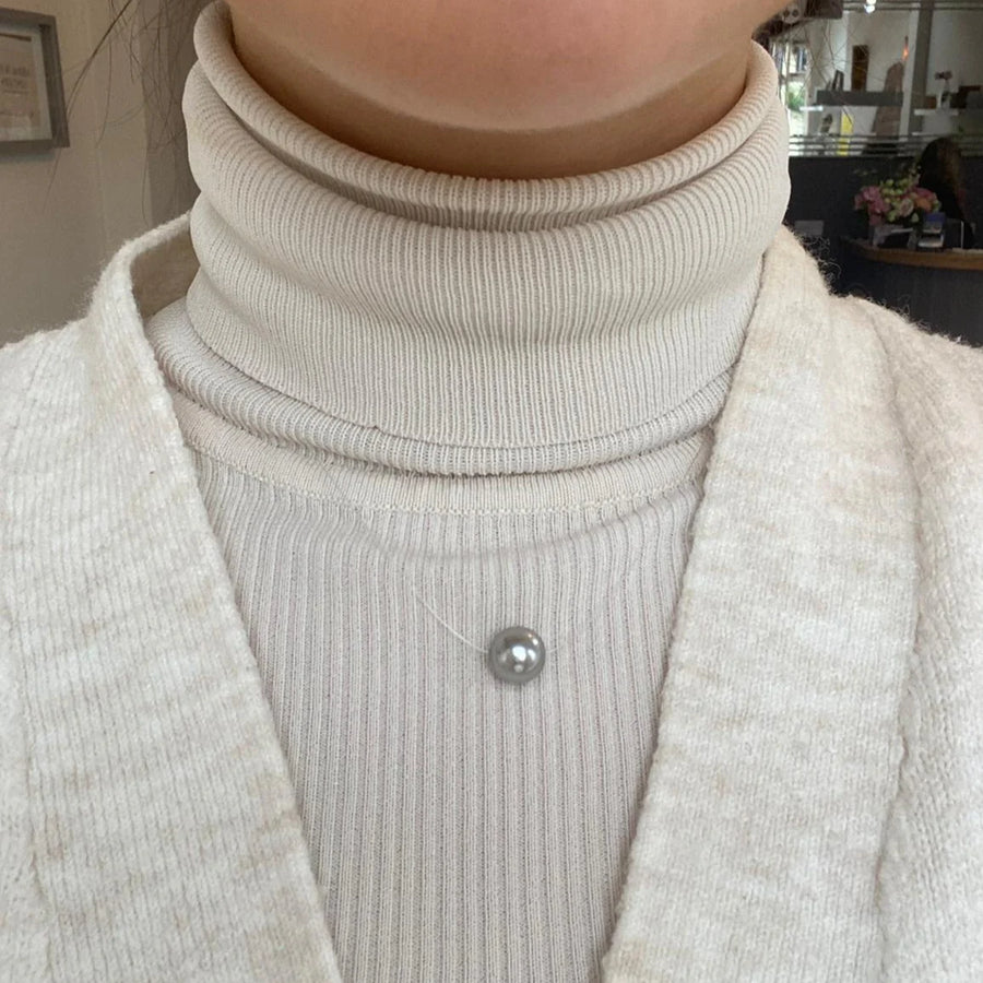 Floating Pearl Necklace