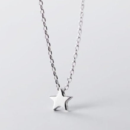 Minimalistic Sterling Silver Star Necklace - SILVER