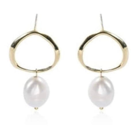 Geometric minimalist pearl drop hoop - Gold